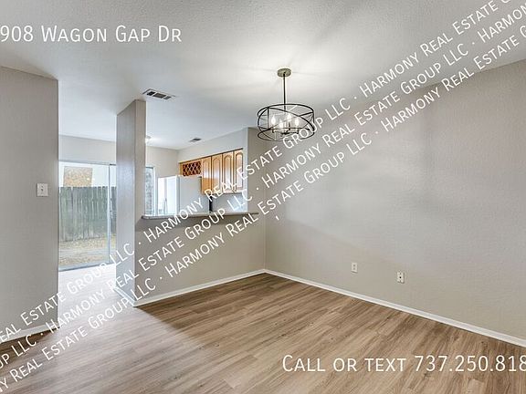 4th image of 1908 Wagongap Dr