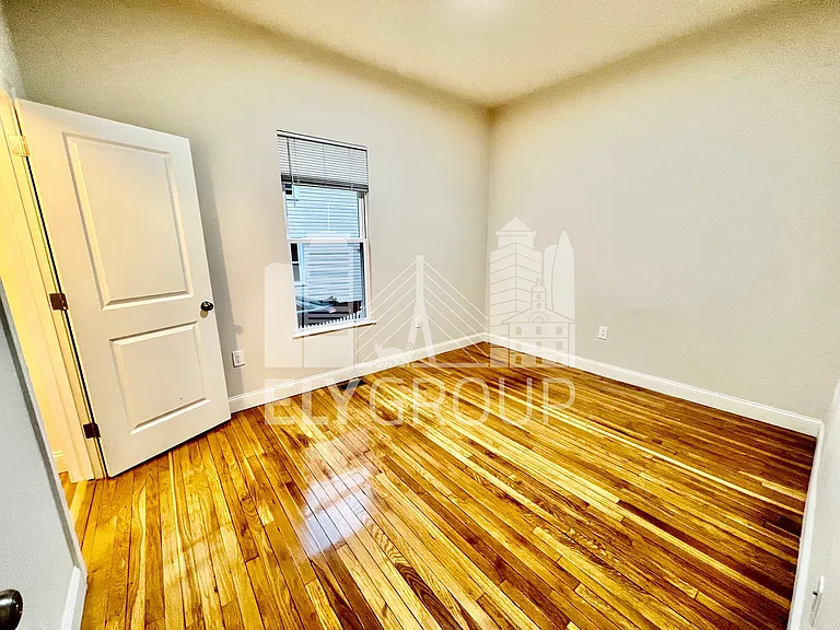 11 Greenville St #3 — Photo 12