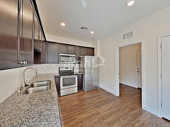 4th image of 9253 Baylee Bay Ct