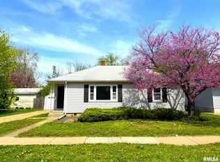 745 E Fremont St, Galesburg, IL 61401