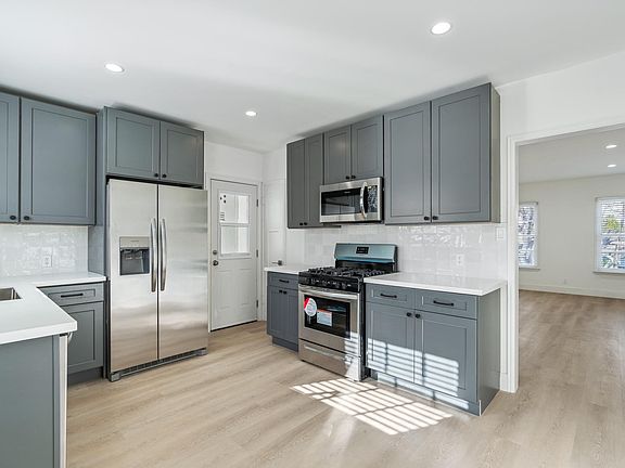 2nd image of 9222 Alden Dr #7