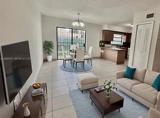 1095 W 37th St, Hialeah, FL 33012