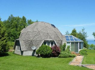 N5390 Lakeshore Dr, Kewaunee, WI 54216