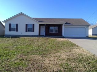 619 Big Hurricane Dr, La Vergne, TN 37086