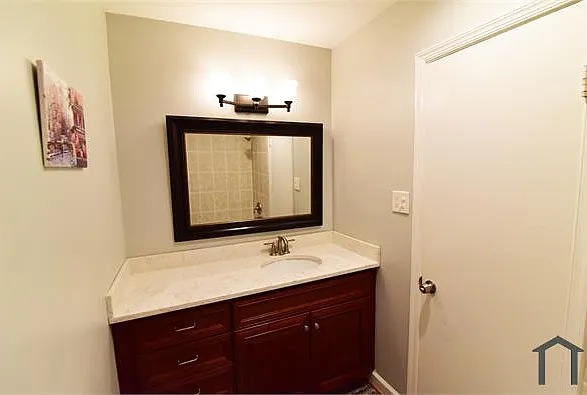 438 N Armistead St #301 — Photo 6