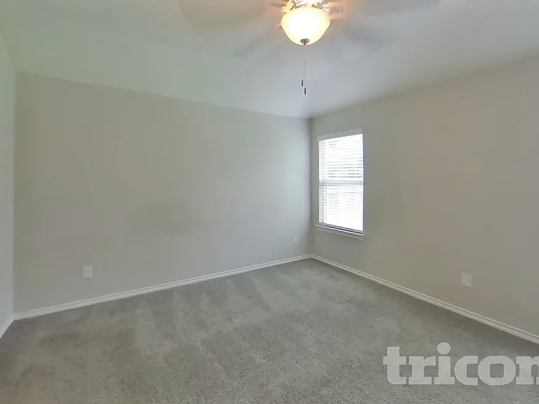 3609 Doris Dr — Photo 7