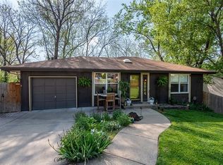 2804 N Walrond Ave, Kansas City, MO 64117
