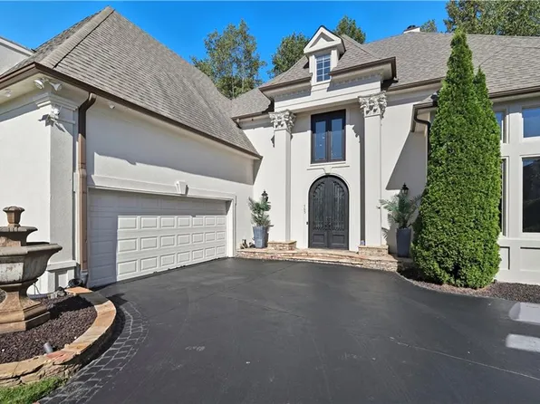 765 Olde Clubs Dr, Johns Creek, GA 30022