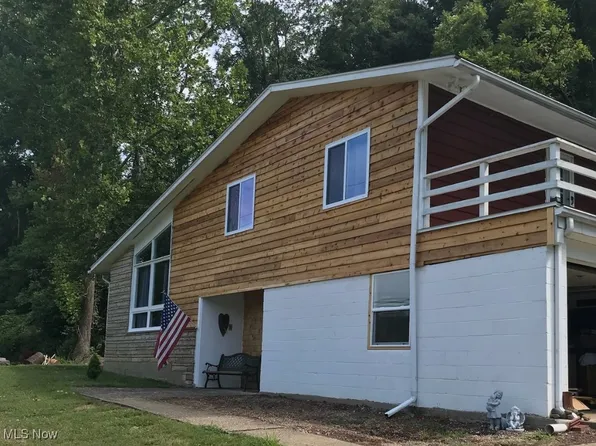 5662 N State Route 60 NW, McConnelsville, OH 43756