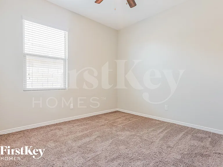 20392 N Mac Neil St — Photo 16