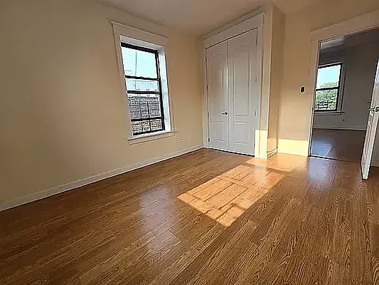 Bedroom, photo 2