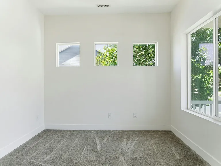 5152 E Sequoia Way — Photo 2