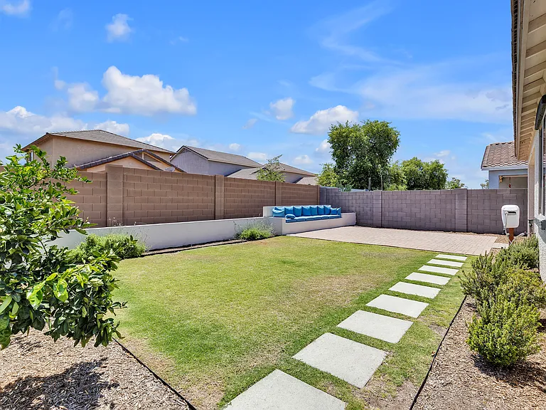 1691 W Desert Spring Way — Photo 21