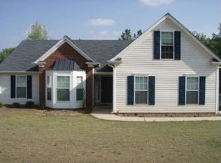 261 Sandstone Dr, Hampton, GA 30228