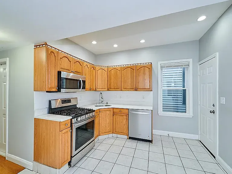 5 Transit St #1 — Photo 1