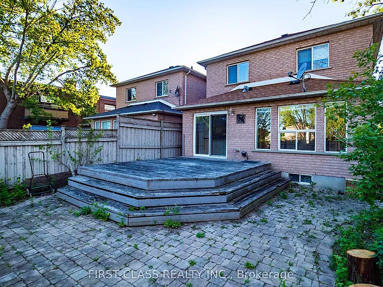 13 Princess St — Photo 31