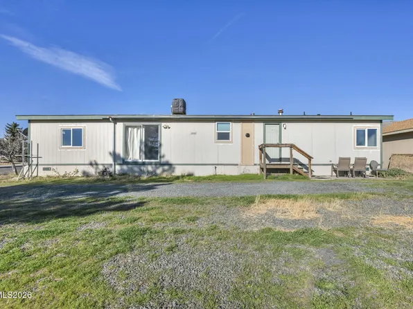 325 Mica Cir, Mound House, NV 89706