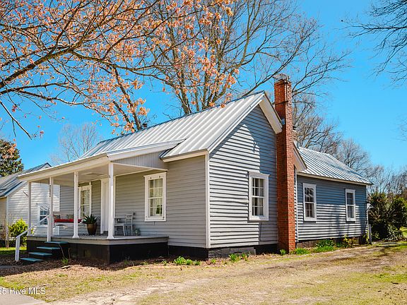 2nd image of 414 Phillips Street