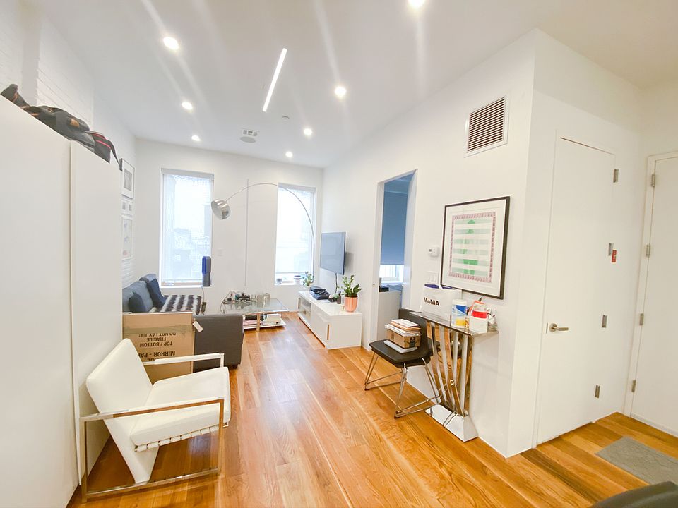 1st image of 5 Greene Ave #1RR