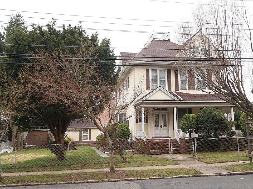 2nd image of 38-02 211th St