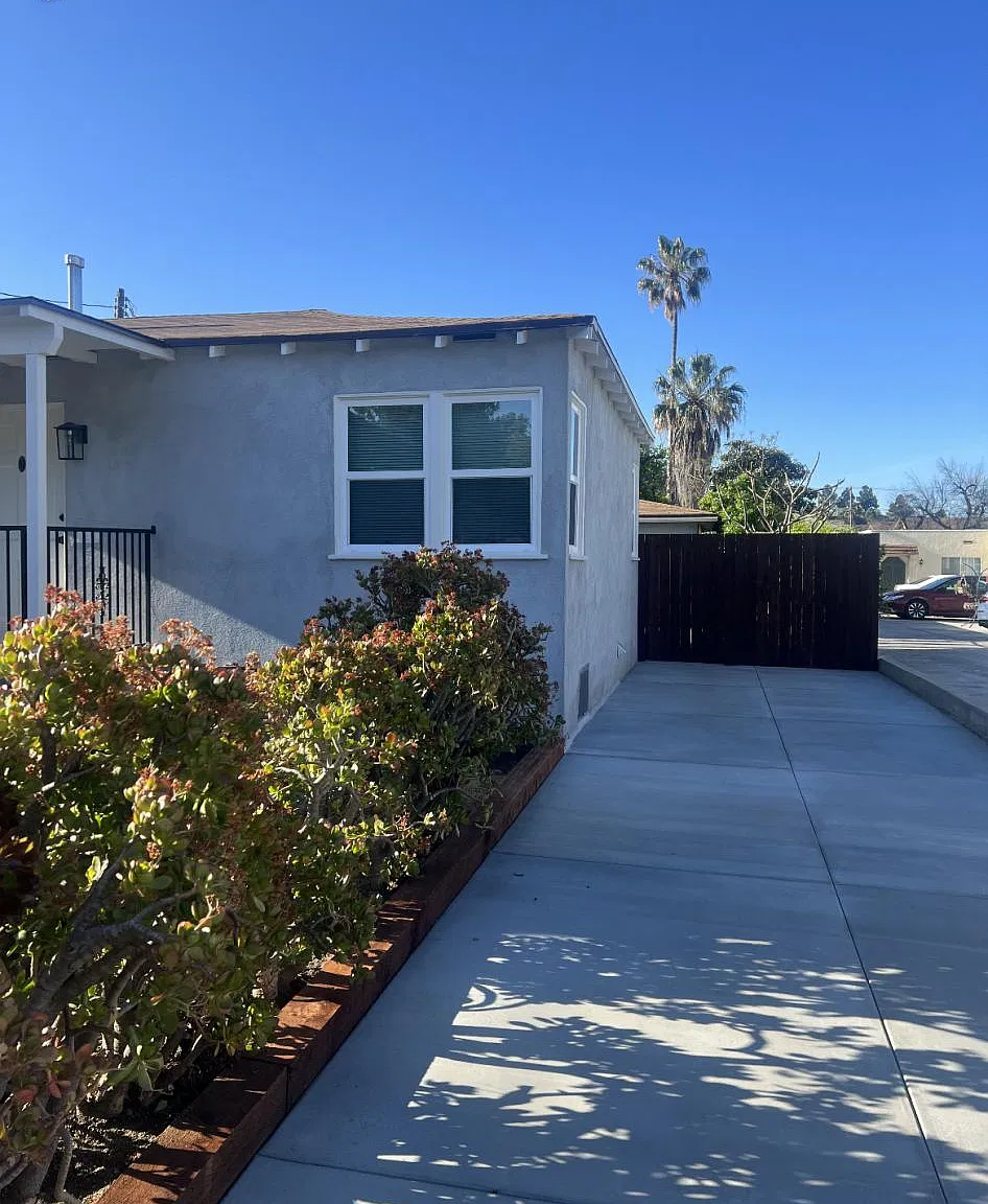 3 bed, 1000 sqft, $4,000 — Photo 2