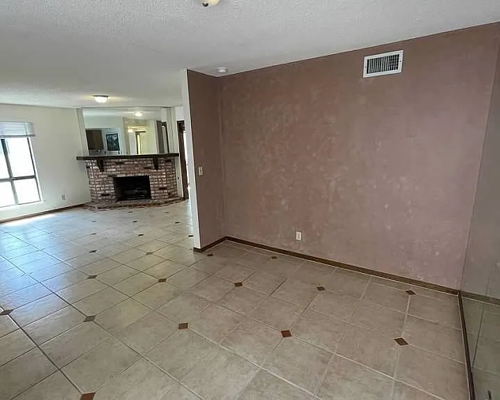 600 Woodmount Dr — Photo 15