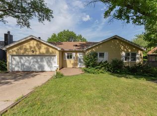 2518 13th St, Rock Island, IL 61201