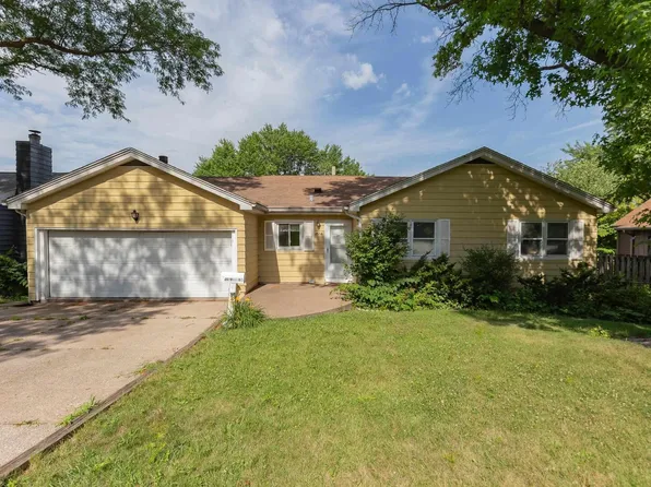 2518 13th St, Rock Island, IL 61201