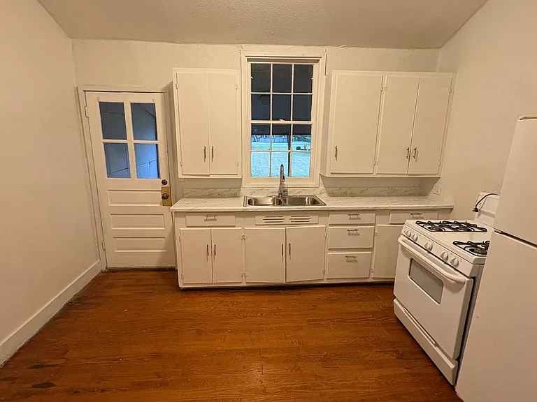524 S Meyer St — Photo 1