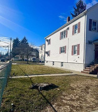 3rd image of 156 Cambridge Ave