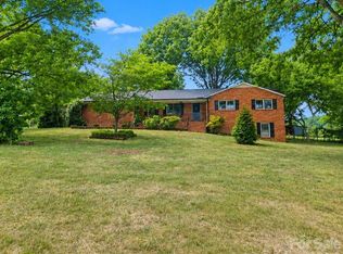 752 Hephzibah Church Rd, Crouse, NC 28033