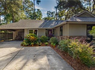 32 Forest Dr, Hilton Head Island, SC 29928