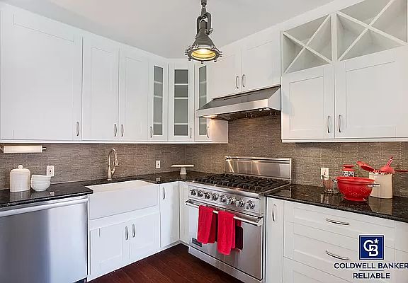 5th image of 21 S End Ave APT 426