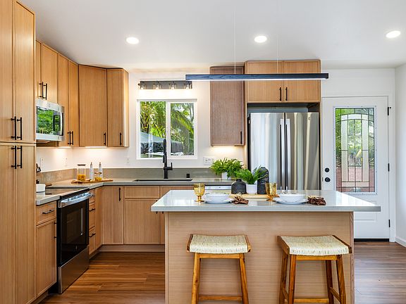 5th image of 16-2056 Gardenia Dr