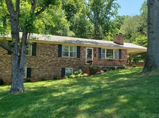 700 Sanhill Dr, Lynchburg, VA 24502