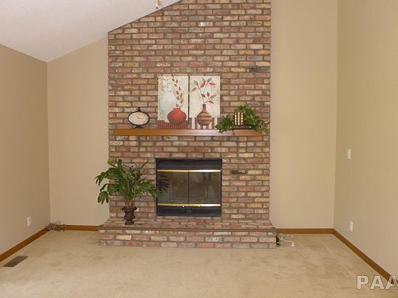 3rd image of 4307 W Rustic Hollow Dr