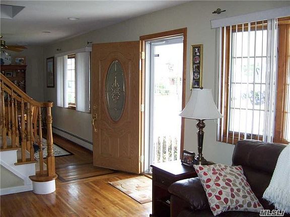 4th image of 143 New Hampshire Ave