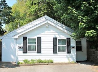 984 Main St #A, Woburn, MA 01801