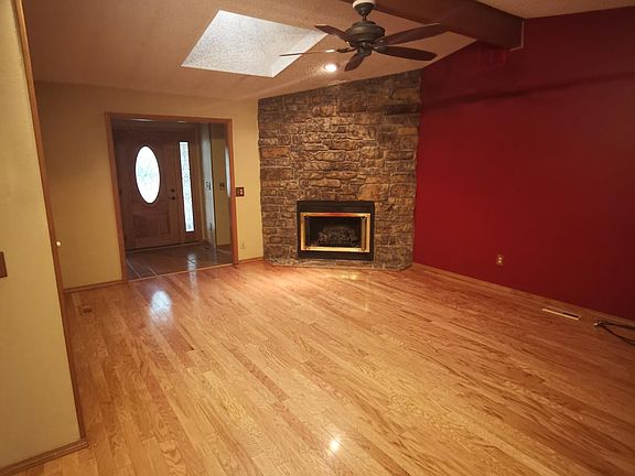 5th image of 7 N Cerney Ln