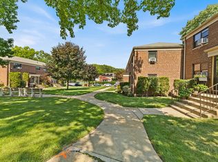 7624 Springfield Blvd #147B1, Oakland Gardens, NY 11364