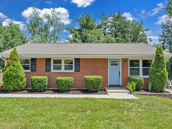 3036 Parham Dr, Roanoke, VA 24014