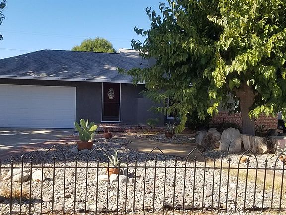 3rd image of 10327 McVine Ave