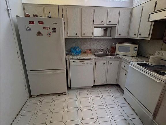 3rd image of 4851 NW 21st #403