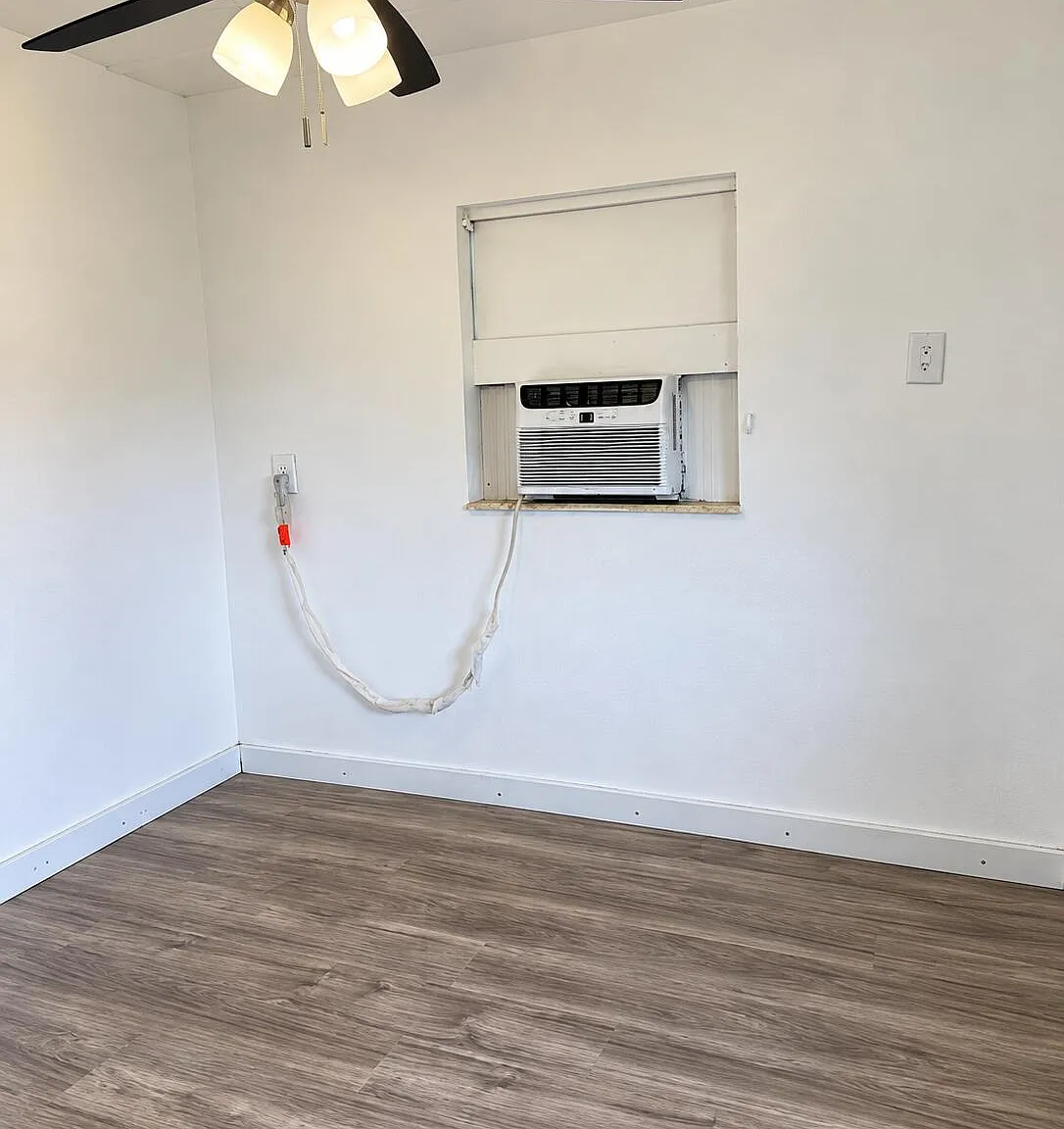 1 bed, 1.0 bath, 832 sqft, $1,250 — Photo 3