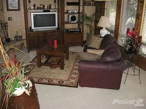 335-Living Room-1