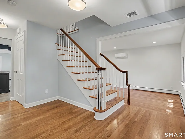 145 Casmir Dr — Photo 3