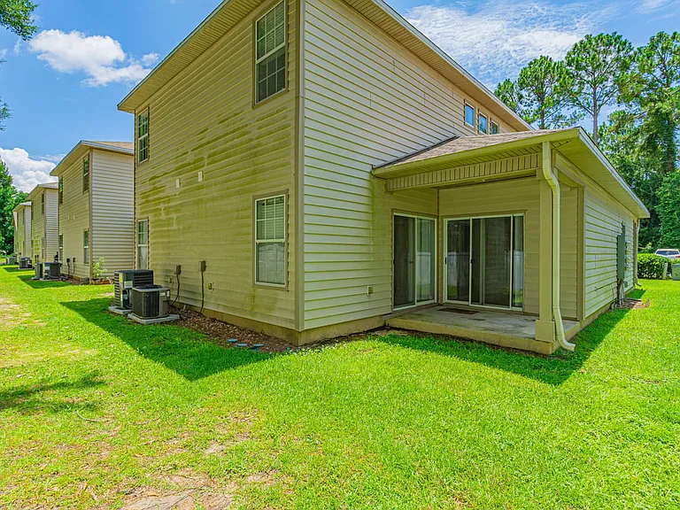 18 Trevor Dr — Photo 14