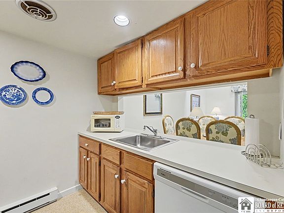 4th image of 4-8 Morris Ave #C-4