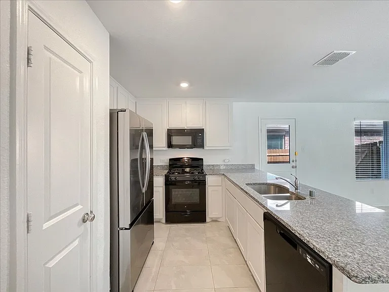 3316 Turkey Trot Ln — Photo 11