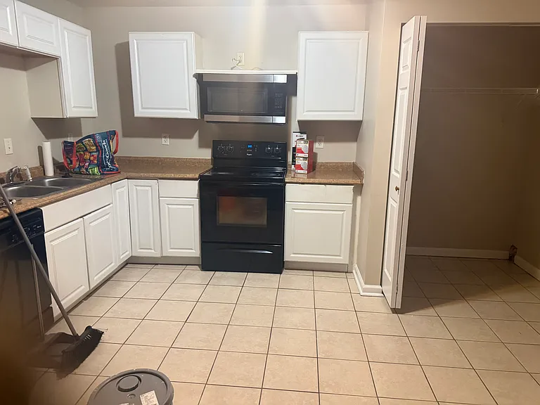 3410 Bangor Ct — Photo 13